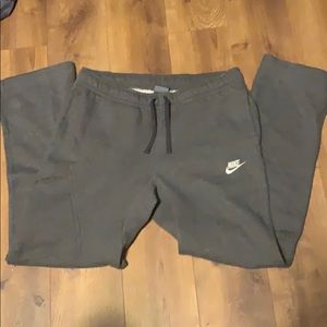 Medium Nike Sweats